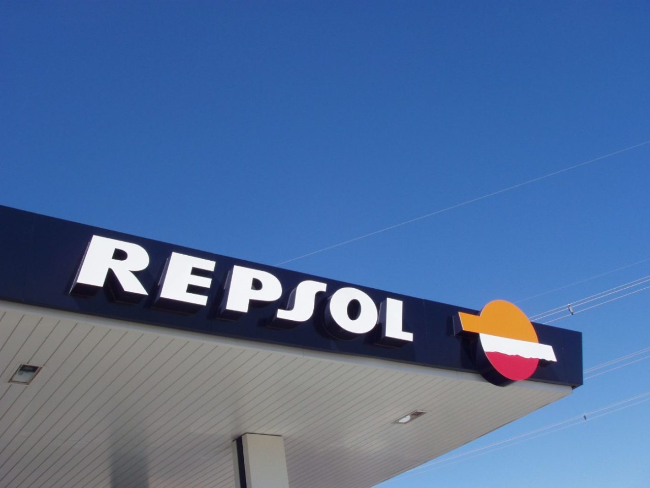 Repsol announces 2050 carbon neutrality target, including use of its ...